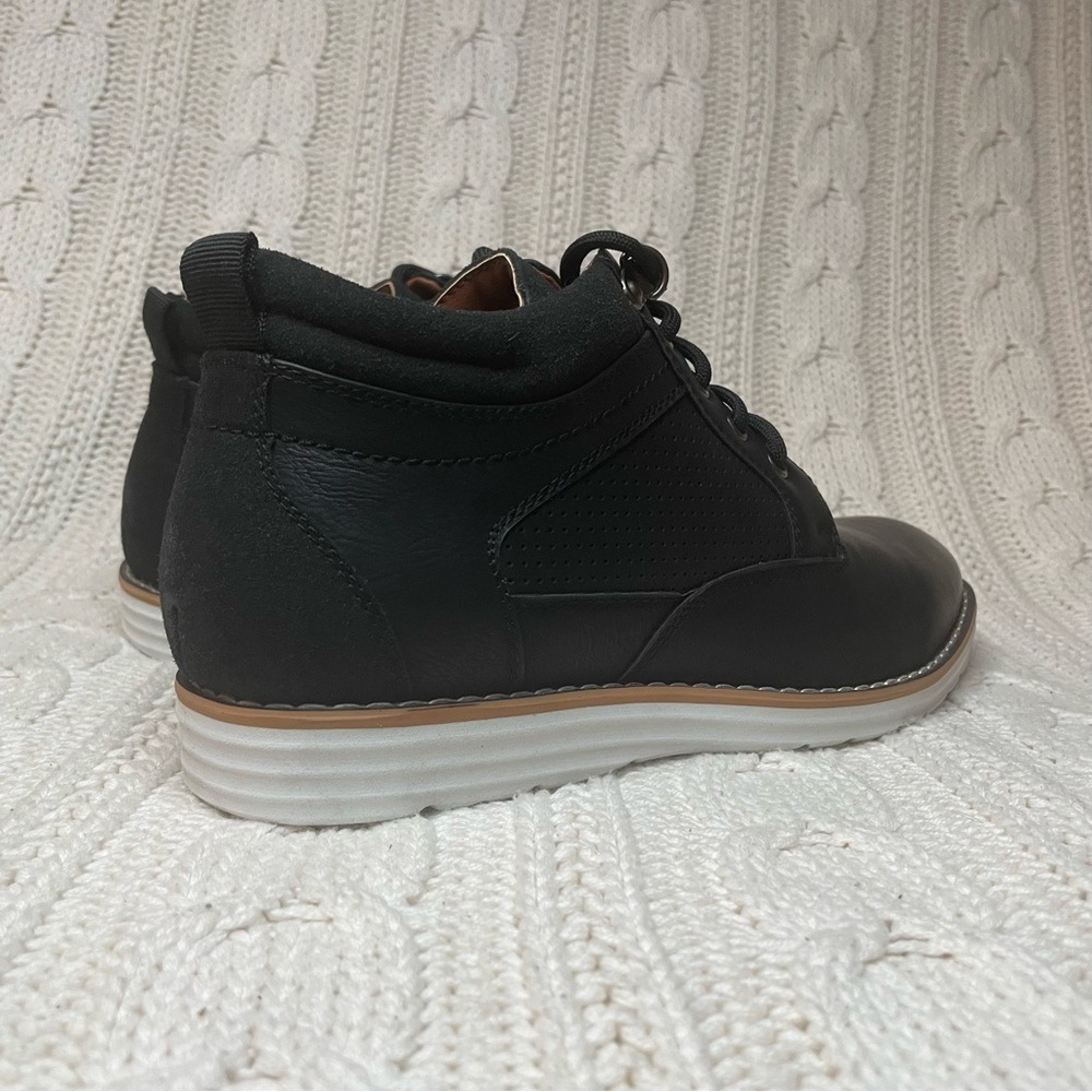 Polar Fox Sanders Memory Foam Mid-Top Perforated Casual Chukka Sneakers in Black - Picture 5 of 7